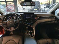 تۆیۆتا کامری